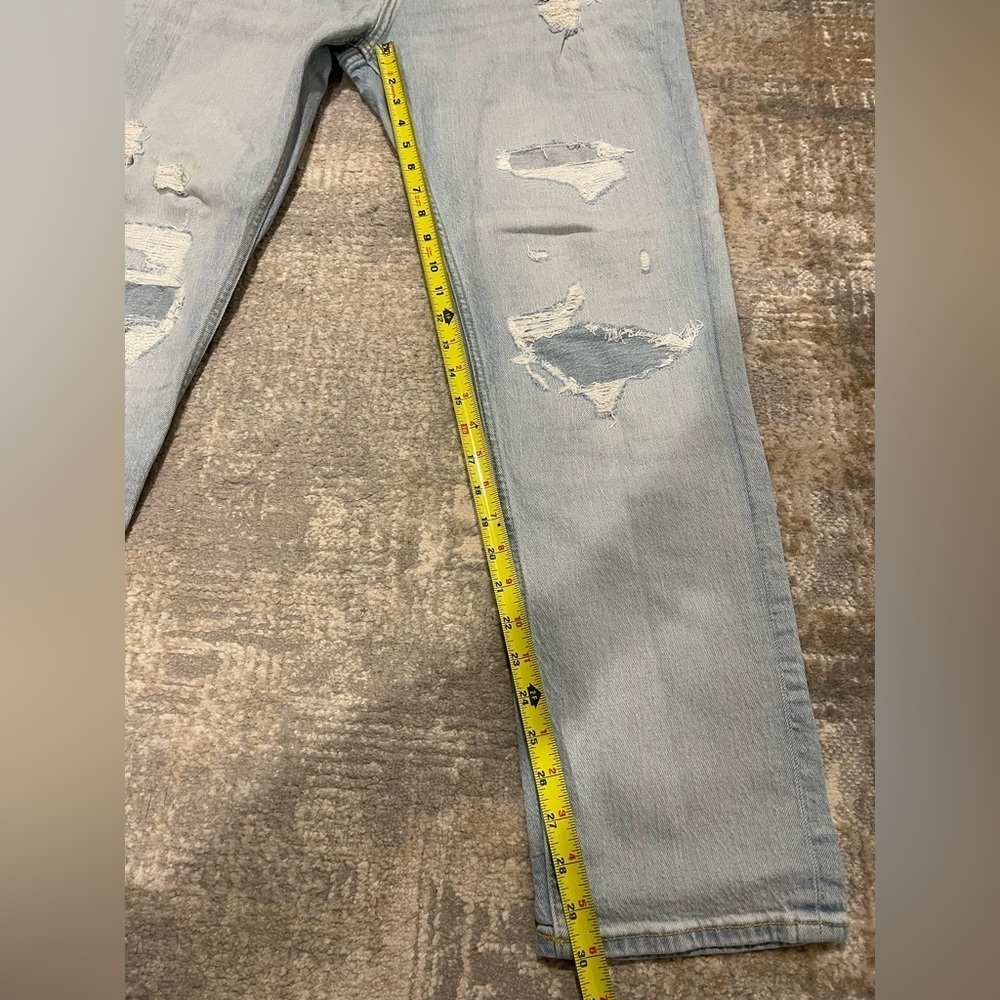 Old Navy Light Wash Distressed Denim Jeans Men’s Size 36x32 Slim - Picture 5 of 7